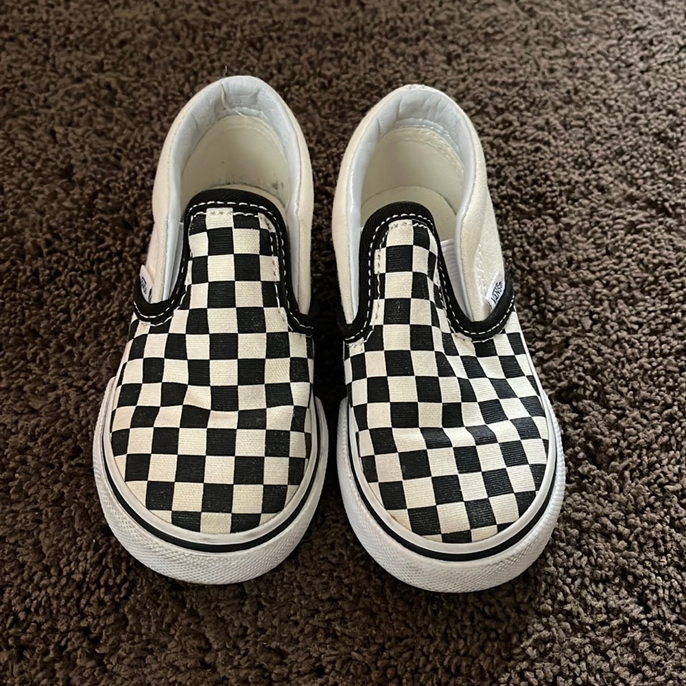 Vans size 6.5 toddler shoe used